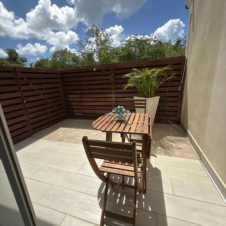Blue Coast Apartment - Vibe Dominicus La Laguna Bagian luar foto