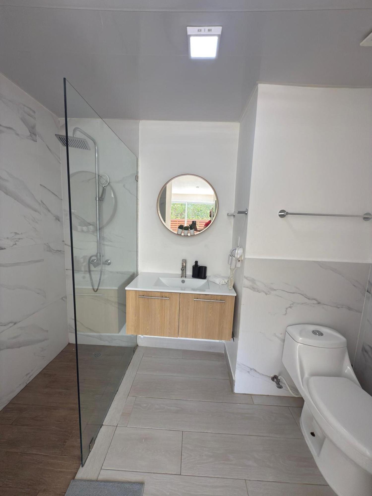 Blue Coast Apartment - Vibe Dominicus La Laguna Bagian luar foto